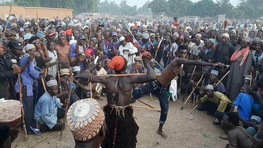 Африканское племя, где мужчина должен пережить ад перед свадьбой
