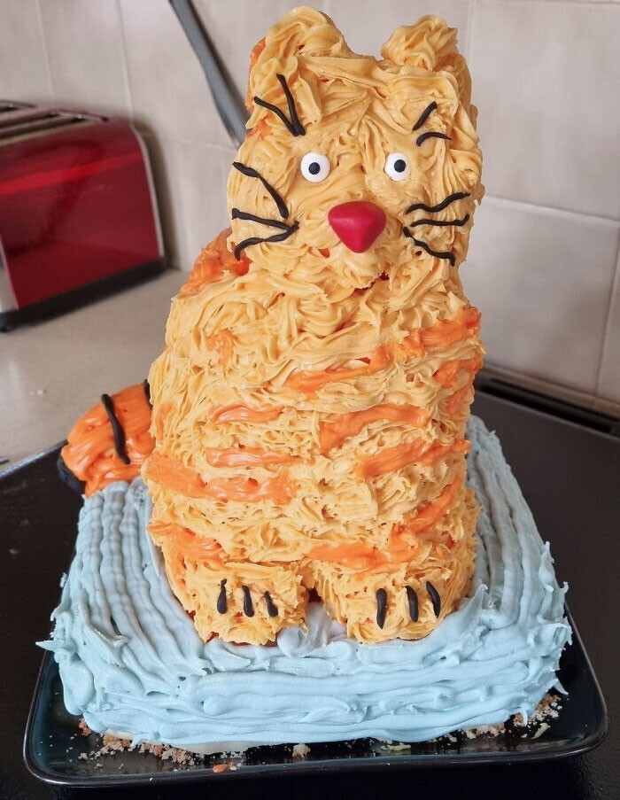 5. «Я пыталась сделать торт в виде котика»