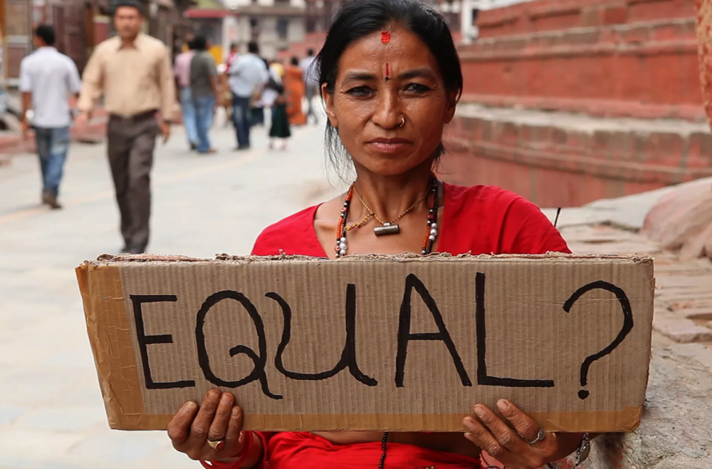 15 лет суда над девушкой в Индии за поцелуй от Ричарда Гира