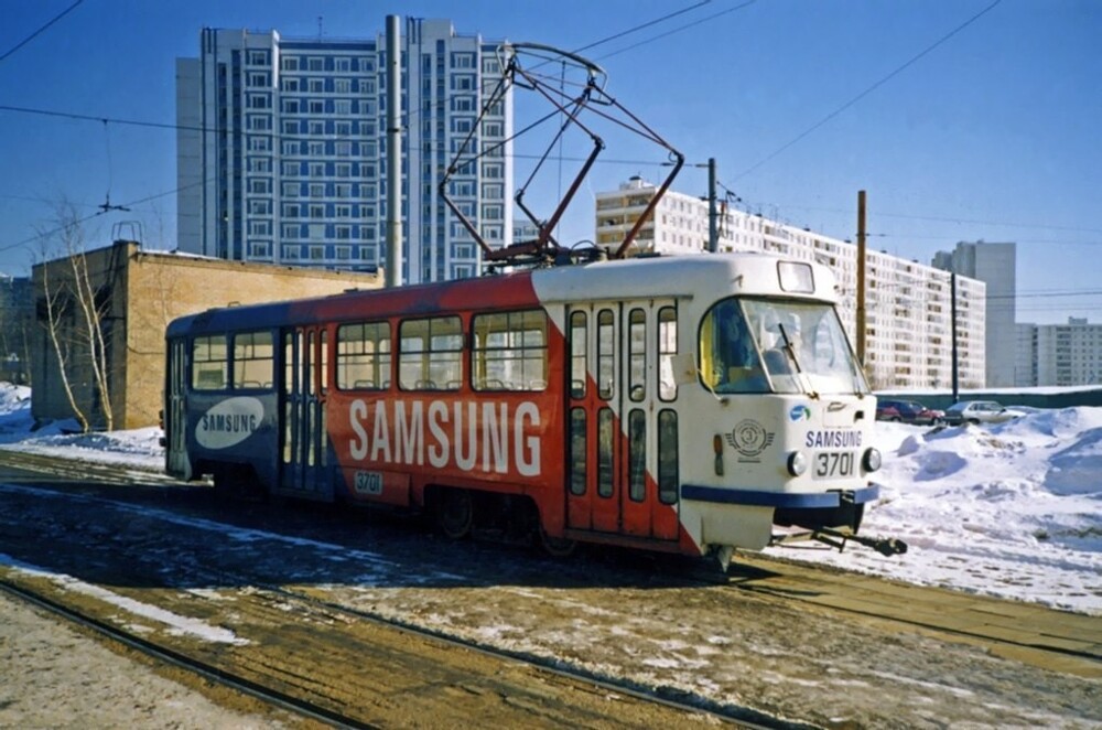 Трамвайное кольцо «Таллинская улица». Москва, 1999 год.