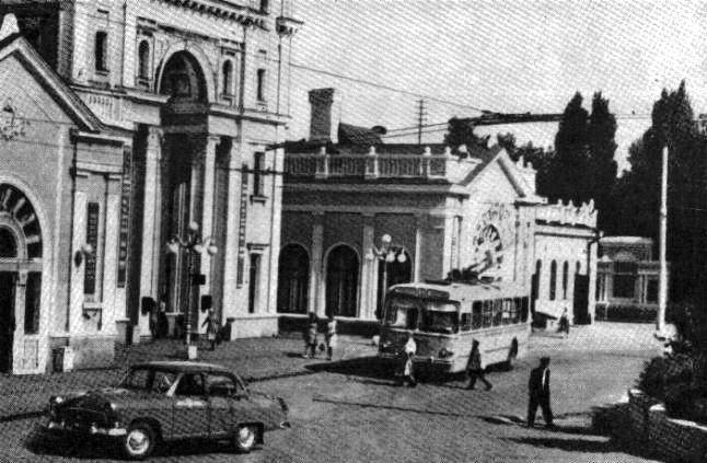 Ставрополь, площадь у железнодорожного вокзала, 1966 год.