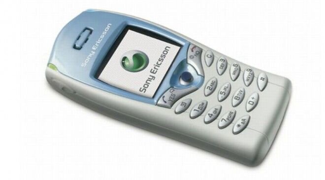 2. Sony Ericsson T68i (2002)