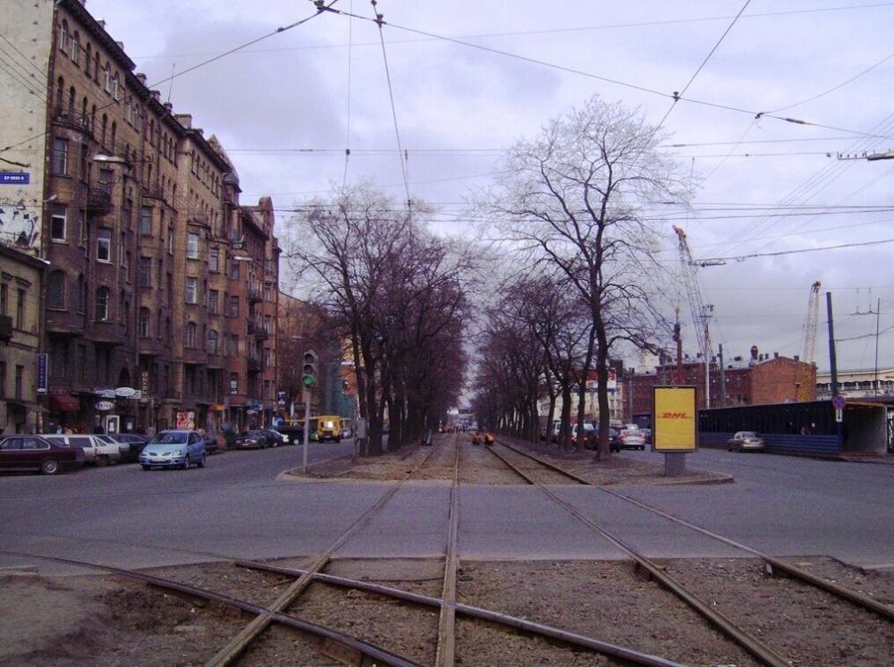 Апрель 2007 года. Начинается демонтаж трамвайной линии на Лиговском проспекте около Московского вокзала.