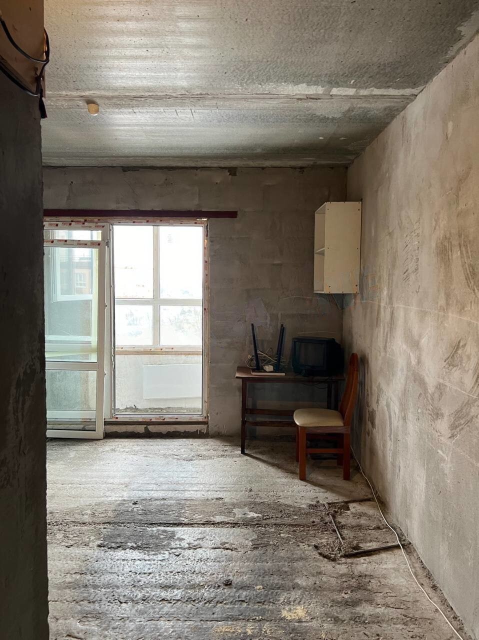 Бетонная коробка за 19 000 в месяц: найдена самая суровая квартира для аренды