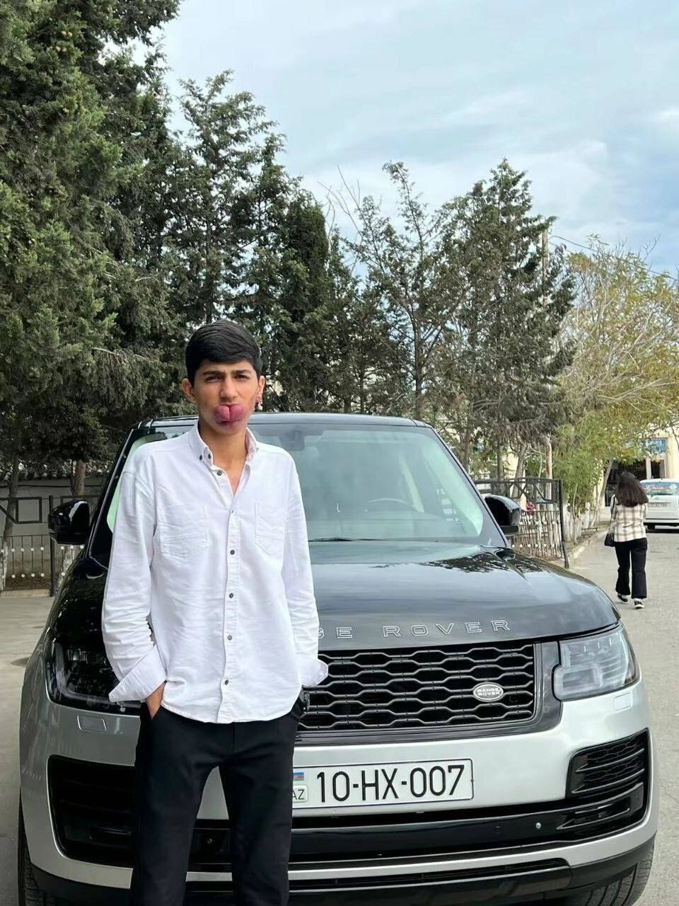 Молодой азербайджанец ежедневно употреблял насвай - и теперь готовится к сложнейшей операции из-за рака губы
