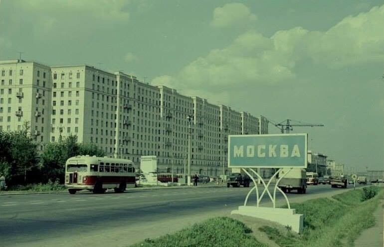 Интересные фотографии времен СССР от Юганск за 12 марта 2024