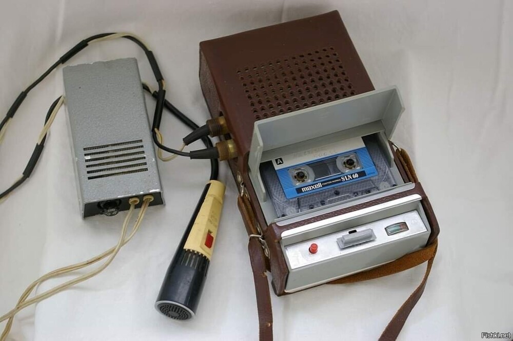 «Десна» — первый в СССР серийный кассетный магнитофон