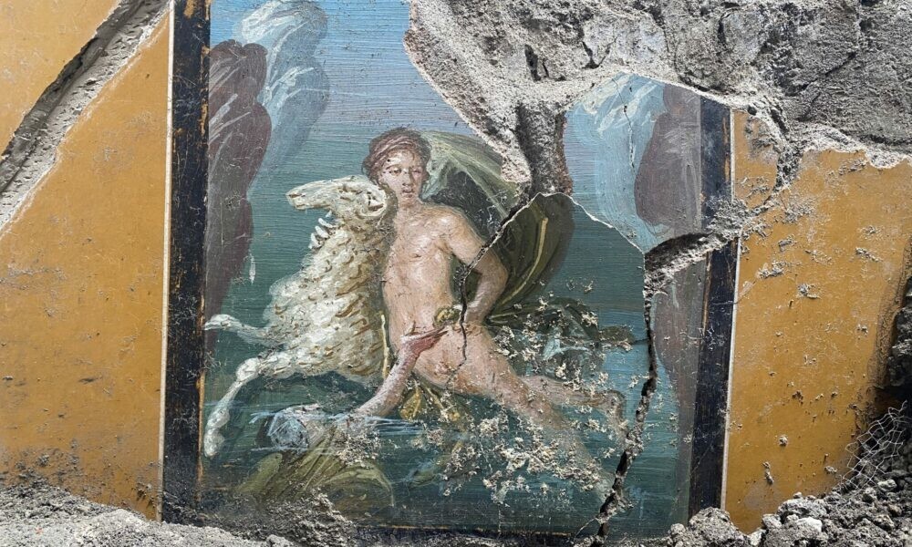В Помпеях нашли прекрасно сохранившуюся фреску