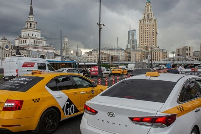 "Яндекс.Такси" накажет клиентов снижением скорости поиска машин при частых отменах поездок