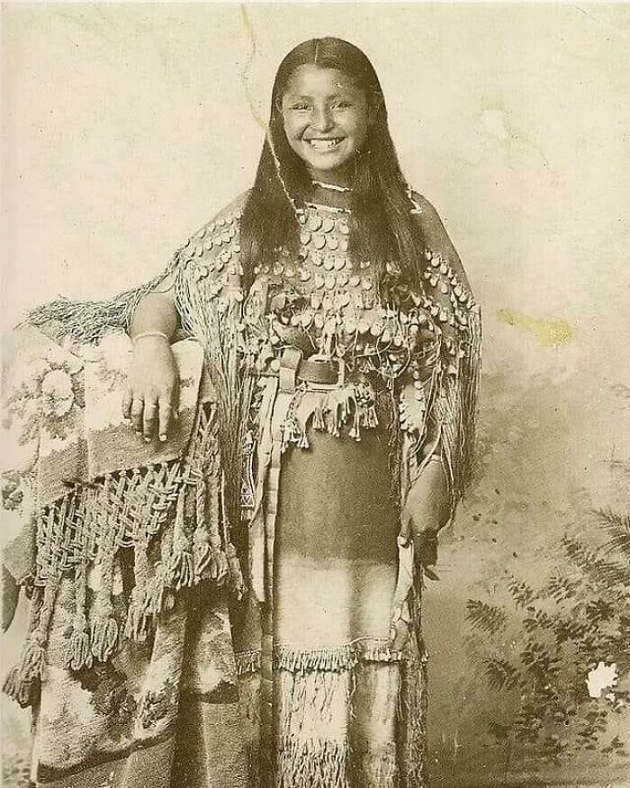 1. Девочка-представительница народа кайова (индейский народ в США). Оклахома, 1894 год