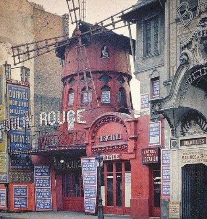 28. Знаменитое кабаре "Мулен Руж" в Париже до пожара, 1914 год