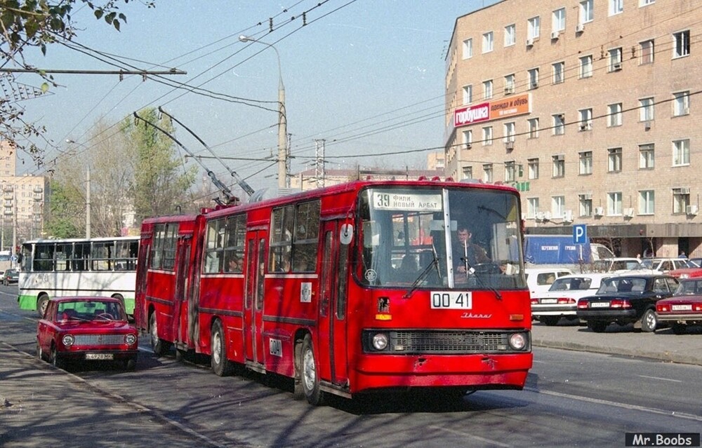 Троллейбус СВАРЗ Ikarus. Москва, 1999 год