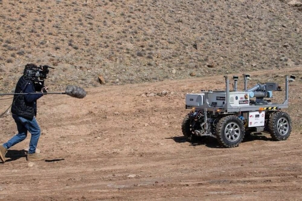 Илон Маск встревожен: в Армении начали подготовку к полётам на Марс