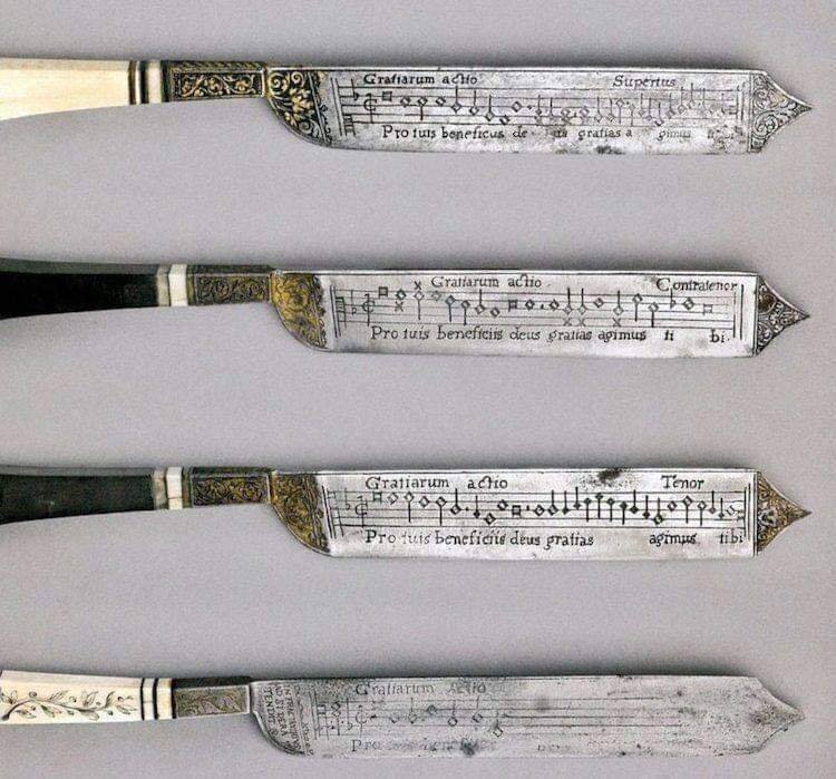 12. Чрезвычайно редкий набор ножей 16 века с выгравированными нотами