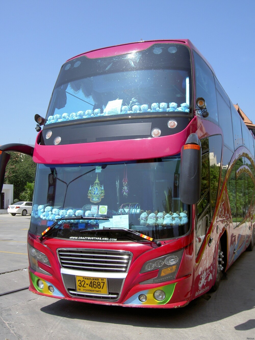 Экскурсионный автобус в Таиланде