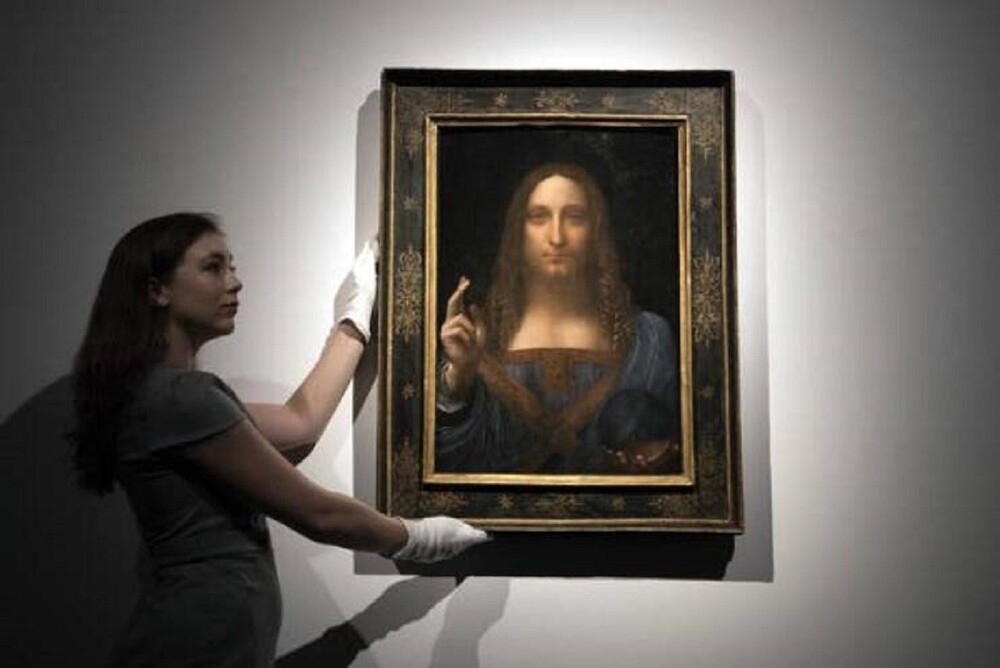 21. Это самая дорогая картина в мире: картина «Спаситель мира» Леонардо да Винчи была продана за 450 миллионов долларов в 2017 году