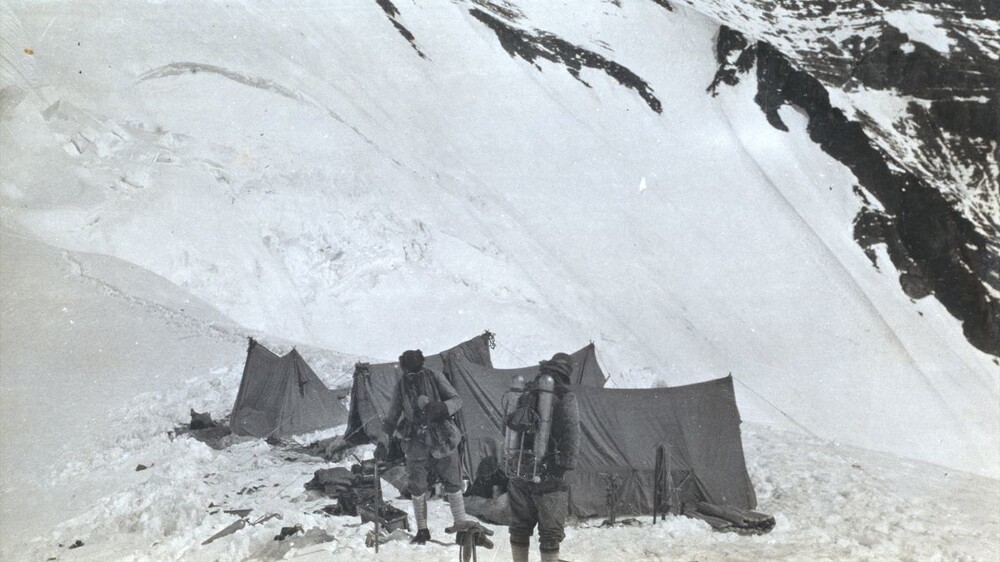 1. Покорение Эвереста в 1924 году