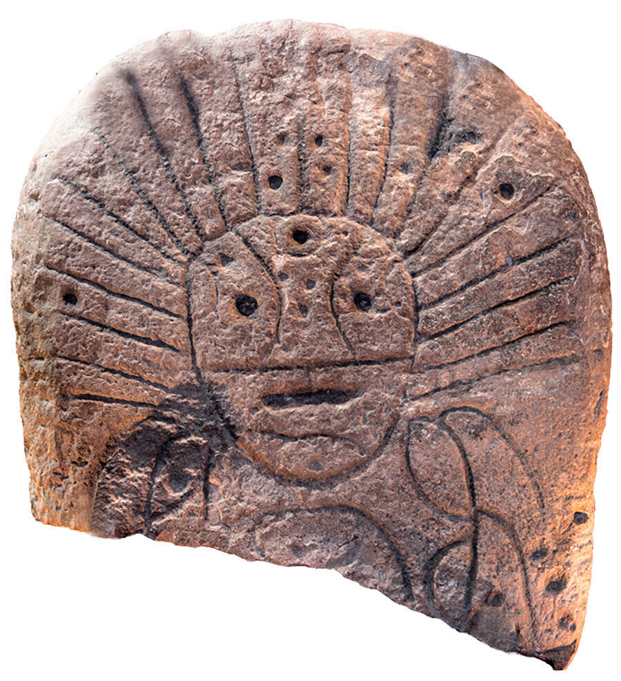 2. Стела с изображением солнечного божества (первая половина II тысячелетия до н.э.)