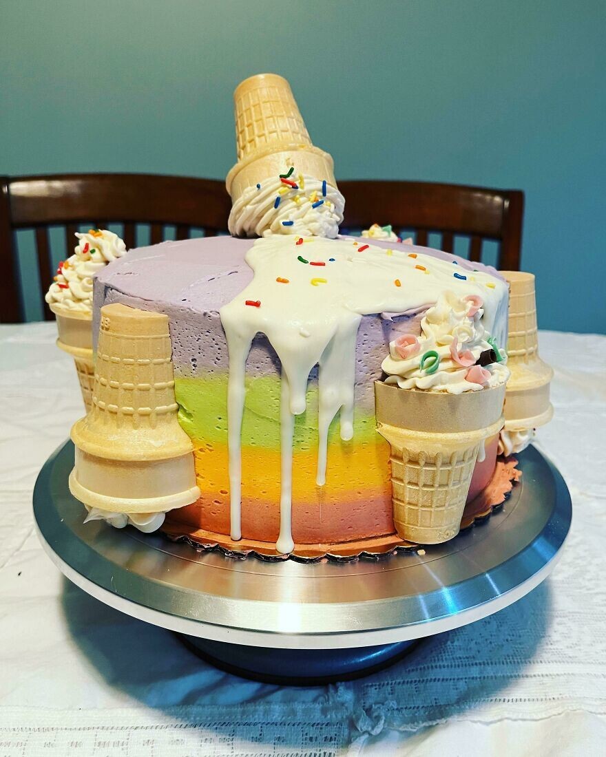 25. "Сделала торт на день рождения дочери"
