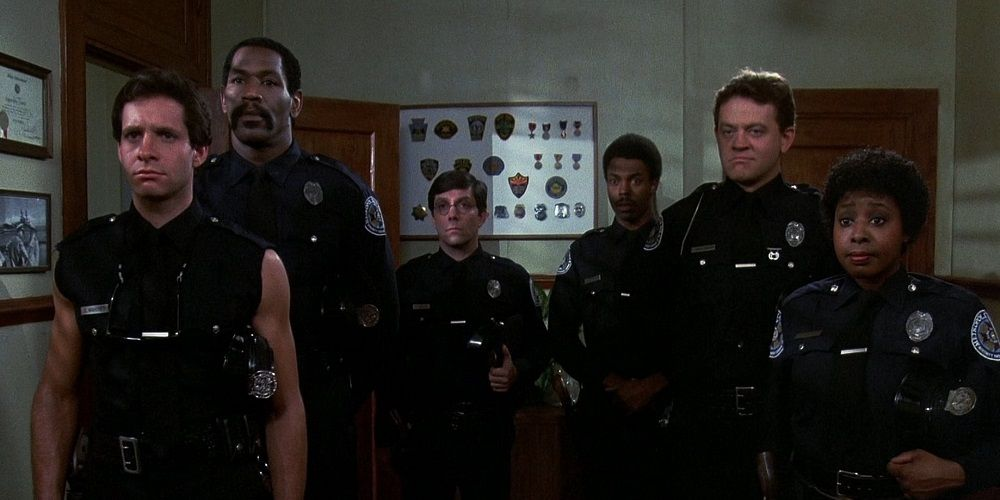 Фильму "Полицейская академия" 40 лет: все серии от худшего к лучшему