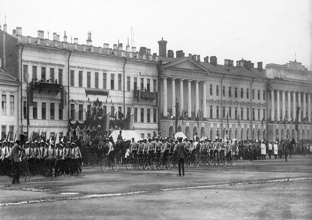 Имперский Петербург. Марсово поле