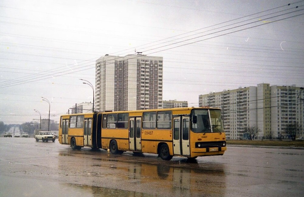 Пролетарский проспект. Москва, 1998 год.