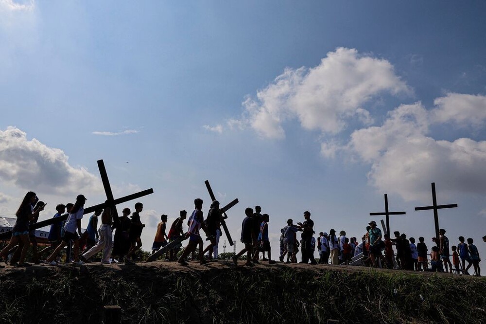 На Филиппинах в 35-й раз прошла реконструкция распятия Христа