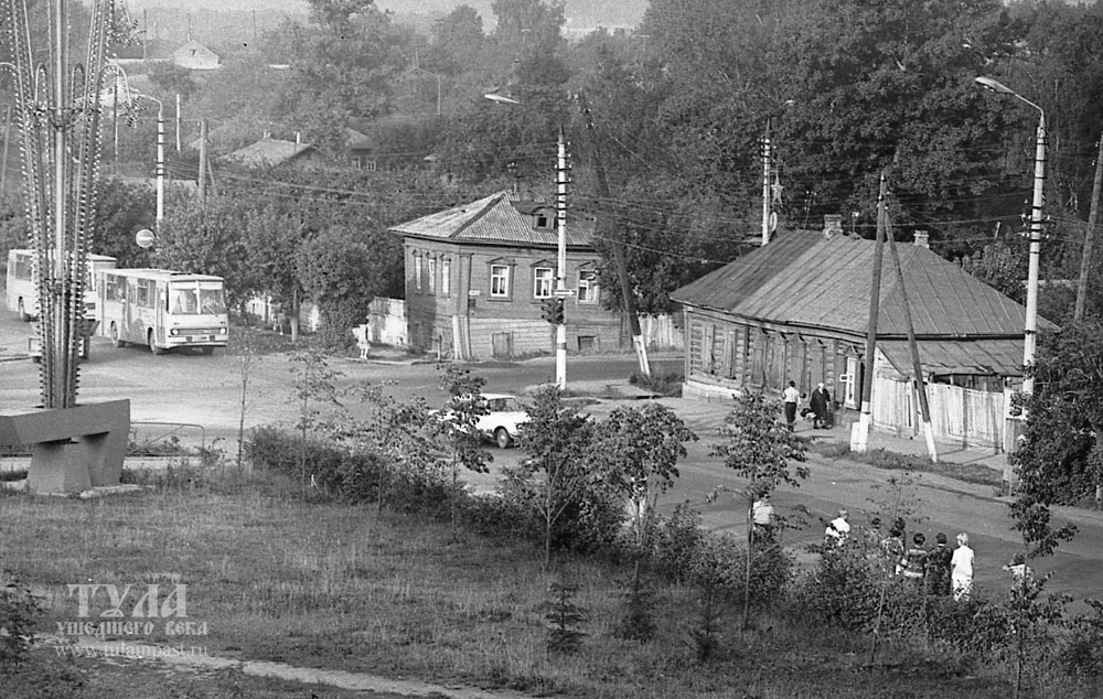 Тула. Вид на перекресток улиц Кирова и Мичурина (ныне Ложевая). 1970-е годы.