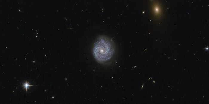25. RX J1140.1+0307 - спиральная галактика в созвездии Девы