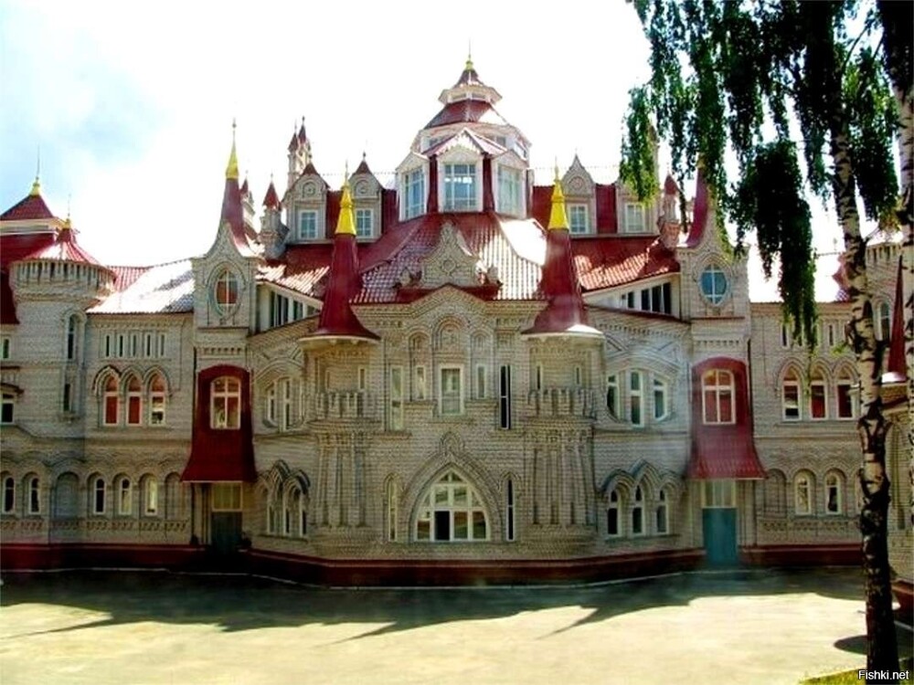 Школа обыкновенное чудо в йошкар ола. Школа замок в йошкар-оле. Школа-дворец «обыкновенное чудо», йошкар-ола. Школа обыкновенное чудо в йошкар ола. Детский сад обыкновенное чудо йошкар-ола.