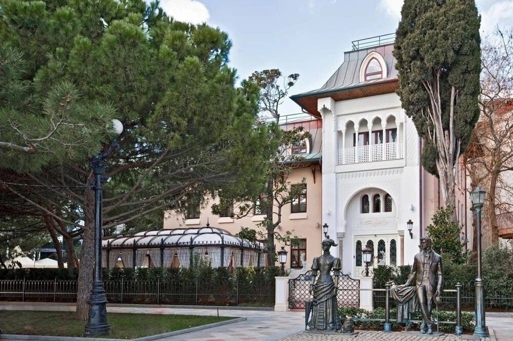Крымские власти наконец-то активно занялись вопросом национализации отеля «Villa Sofia» в Ялте, принадлежащего Софии Ротару