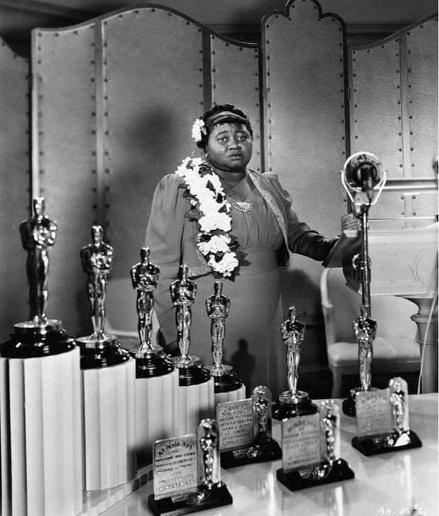 14. Хэтти Макдэниел — первая темнокожая актриса, получившая «Оскар», Лос-Анджелес, 1939 год
