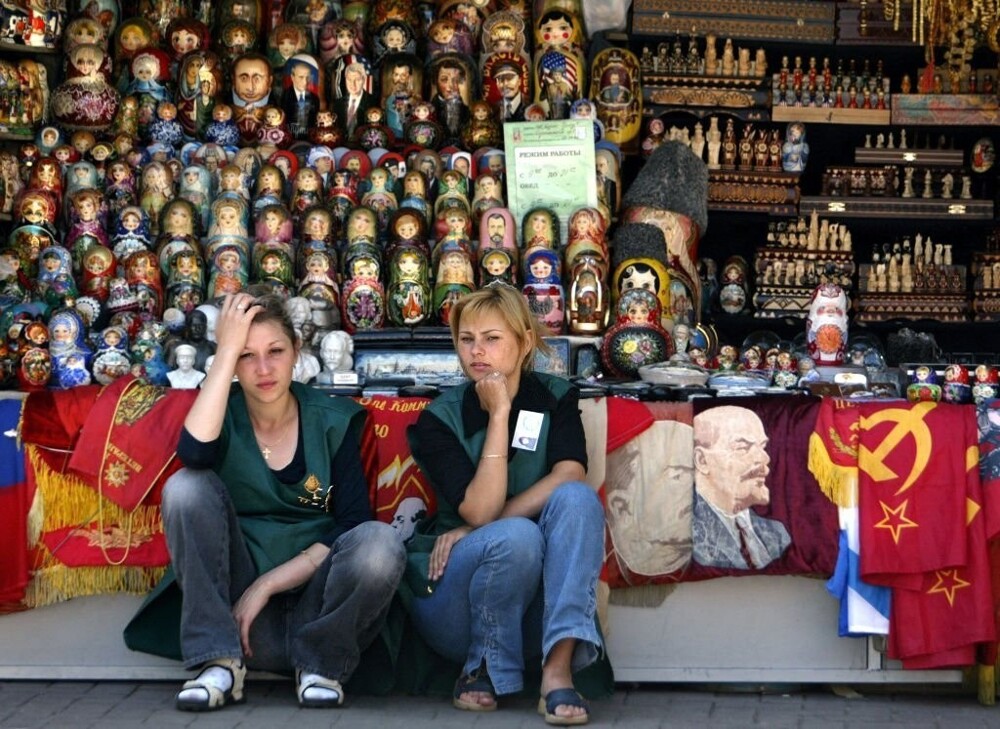 	Продавцы матрешек в Москве