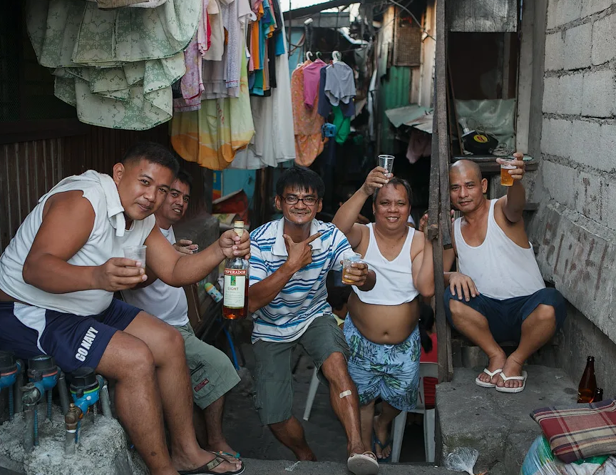 На Филиппинах запретили сплетни