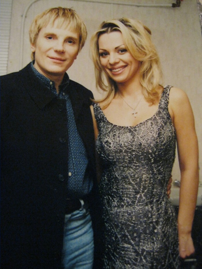 Виктор и Ирина Салтыковы на съёмках передачи «Музыкальный Ринг», 1999 год.  Победу тогда одержал Виктор.