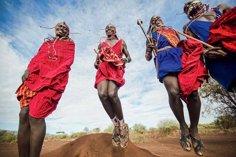 Масаи: племя, где мужчины пьют кровь с молоком и не ревнуют своих жен