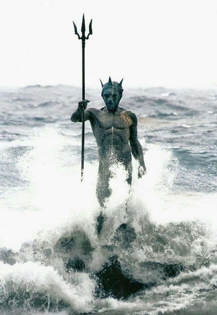 19. Статуя Нептуна, Испания