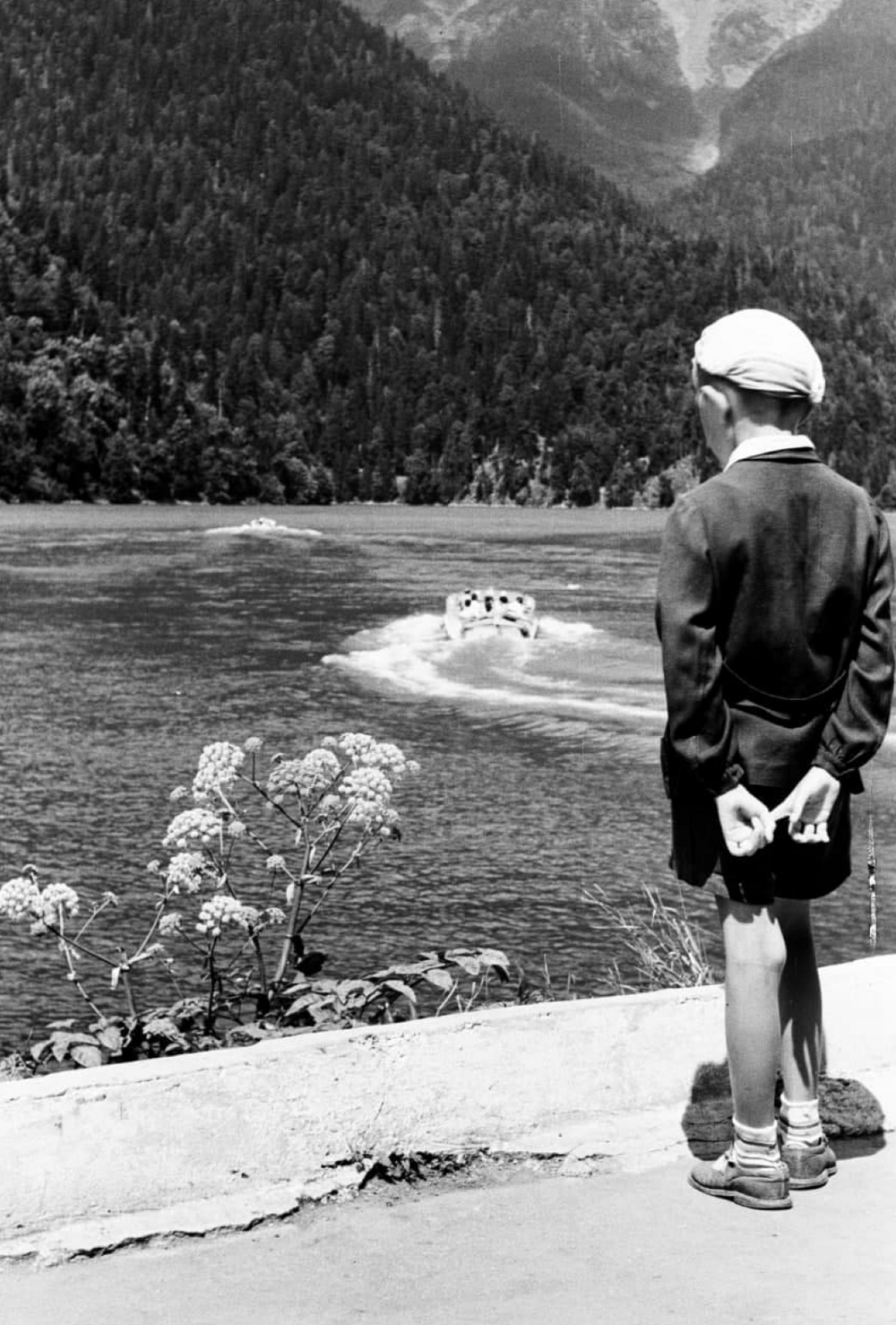 4. На озере Рица, Абхазия, 1960-е