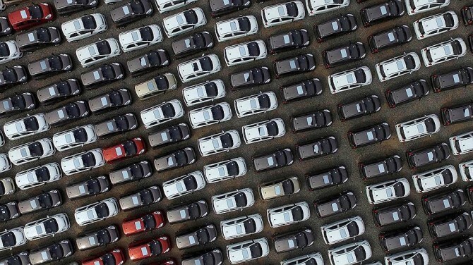 Китай возглавил мировой автомобильный рынок