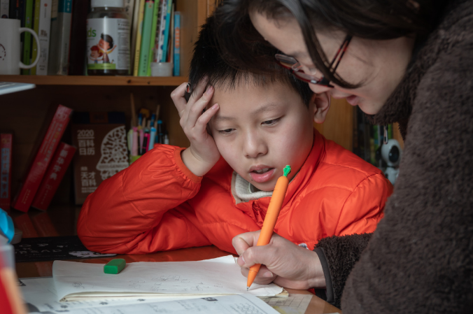 В Китае запретили школьную домашку после 9 вечера