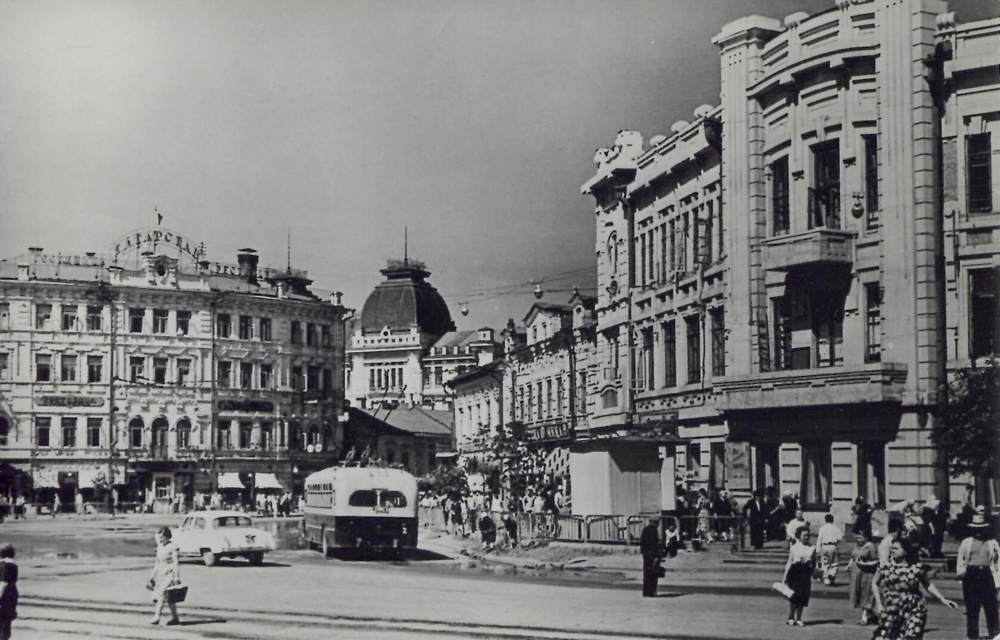 Казань. Площадь Куйбышева, в районе 1961 года.