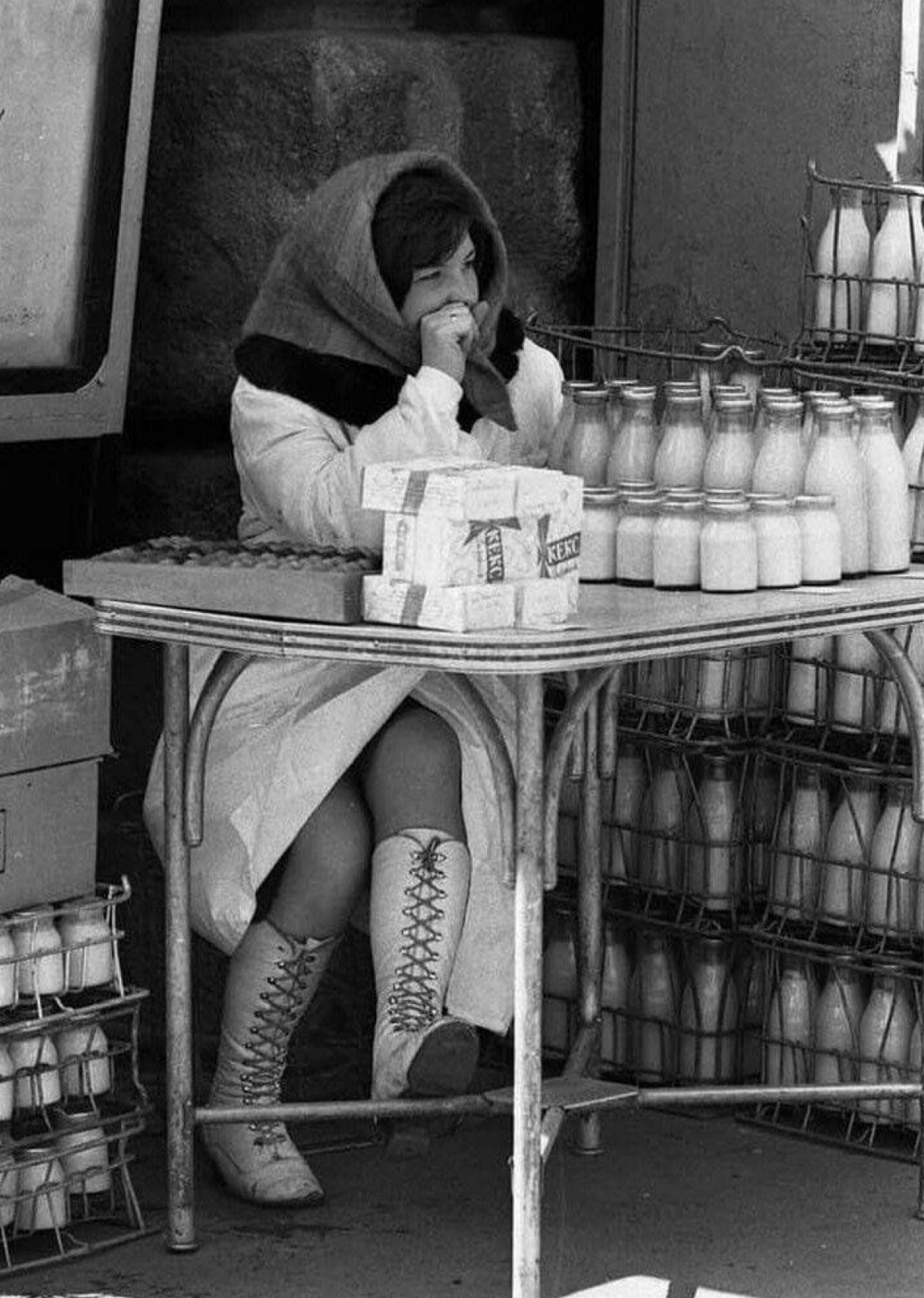 1. Продавец молочных продуктов в СССР, 1970-е годы