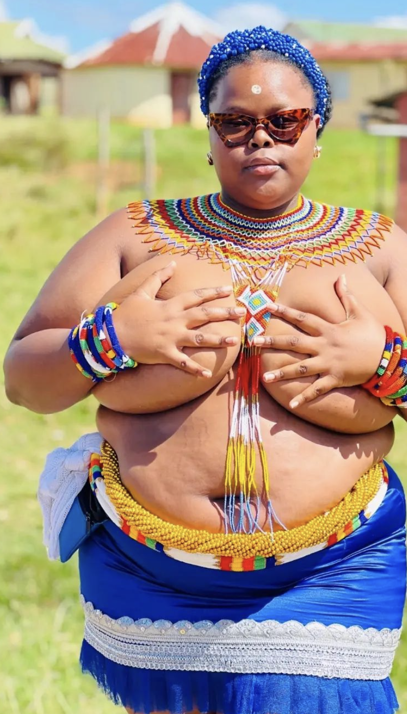 Как одеваются женщины народа Зулу в Африке
