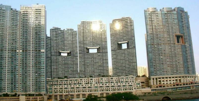 Дырявые небоскребы Гонконга