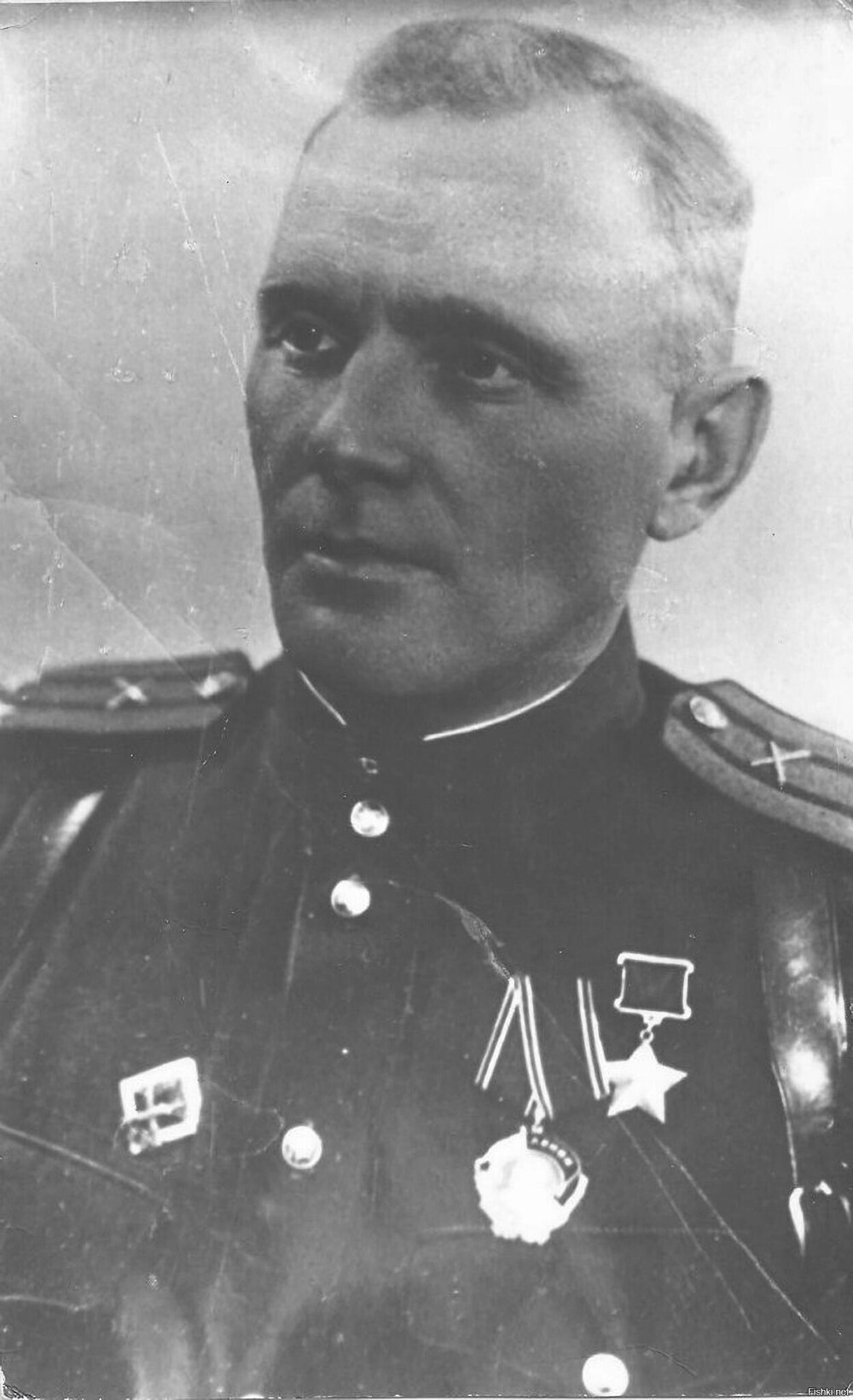 Герой Советского Союза командир 872-го гаубичного артиллерийского полка  Нико...