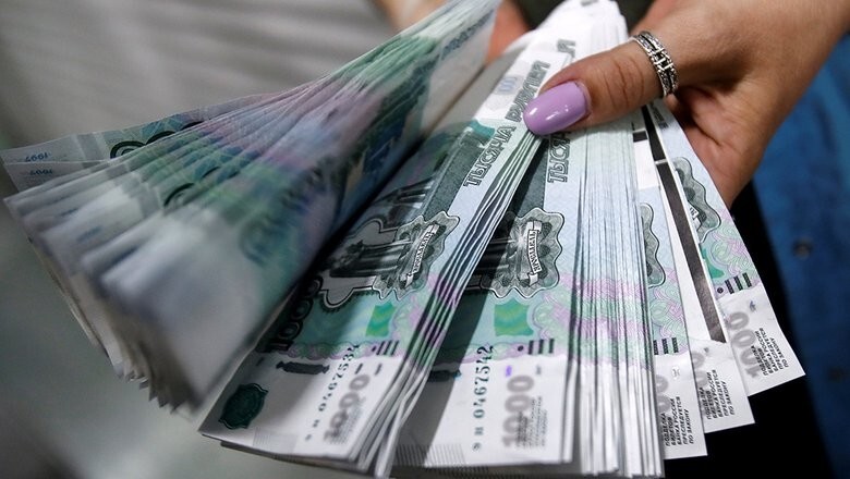 МРОТ в России предлагают увеличить до 30 тысяч рублей
