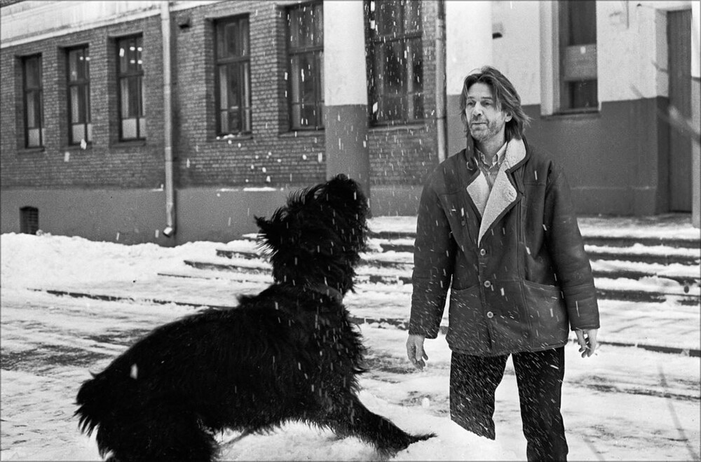 Александр Абдулов с собакой