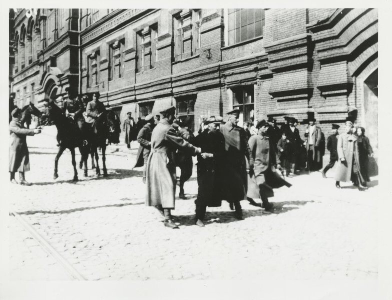 Во время ареста за антисоветскую агитацию. Москва.