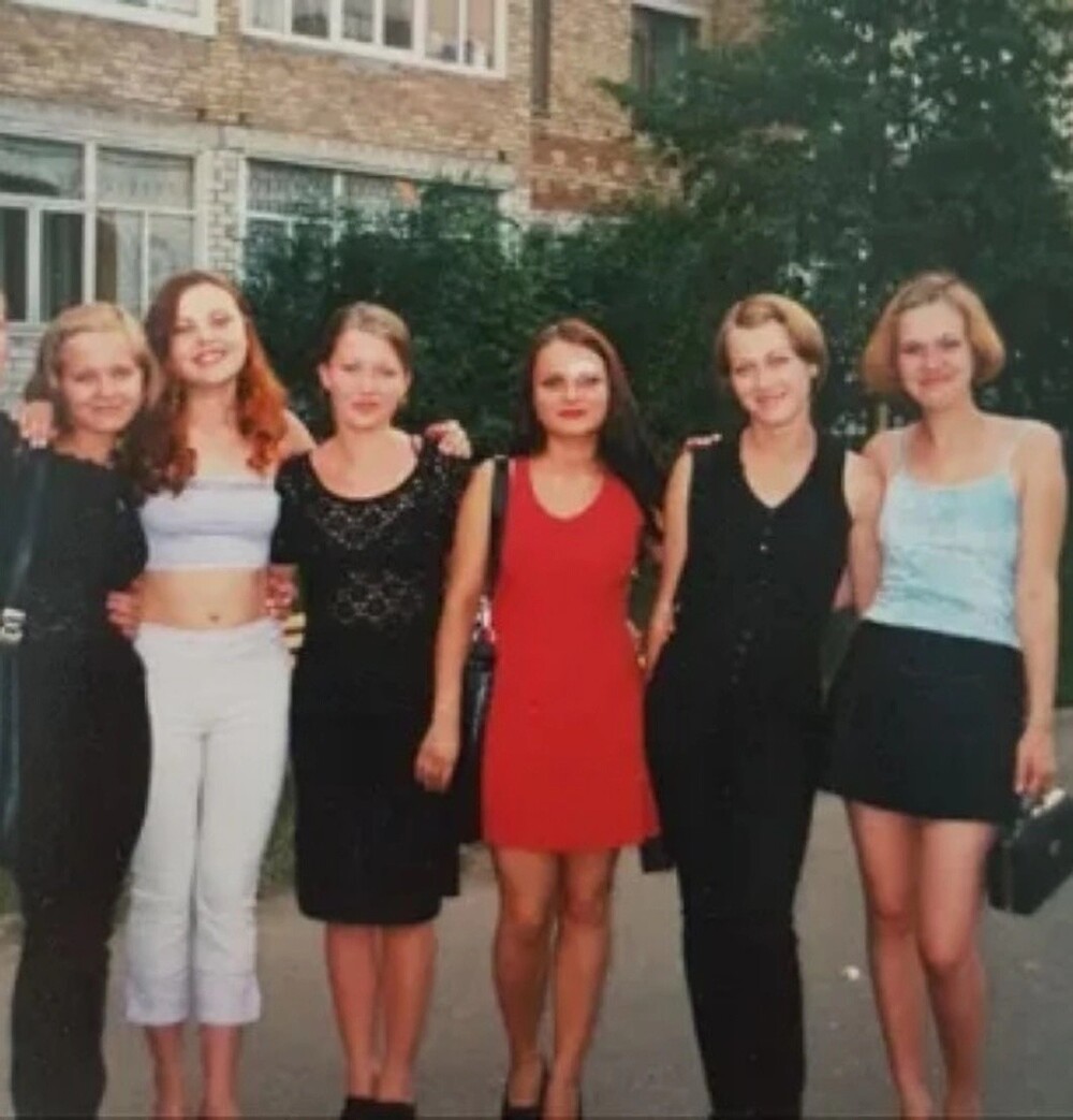 Подружки из 90-х.