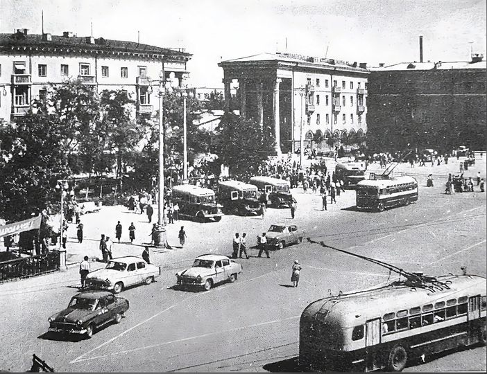 Фотопрогулка по городам СССР (12/05/2024)